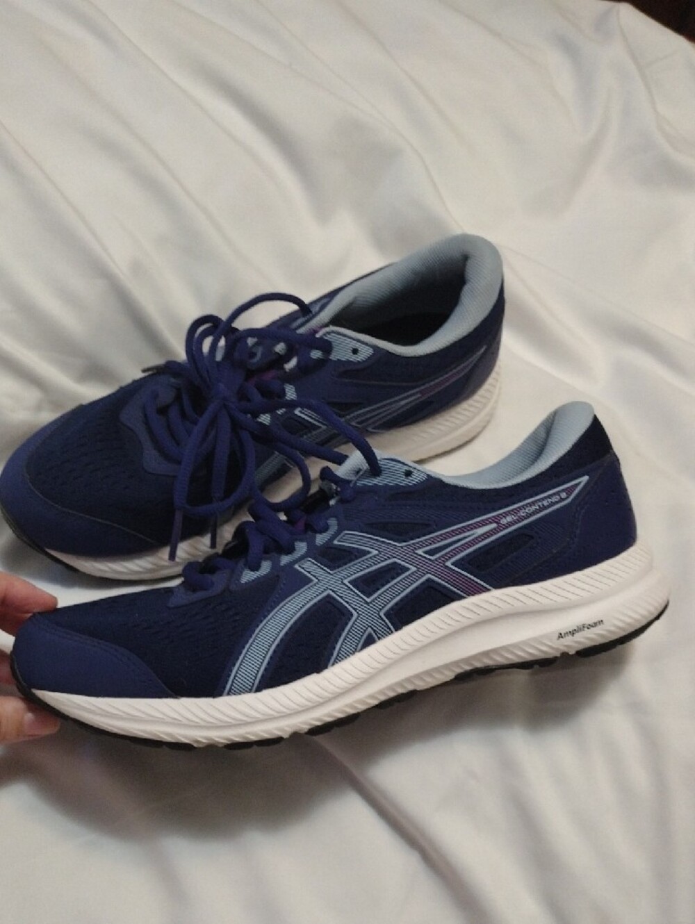 ASICS Women's 9.5 Gel Contend 8 Ortholite Navy and Light Blue Running Sneakers